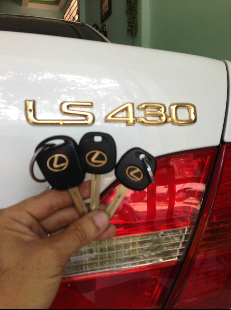 Lam-chia-Lexus-LS430